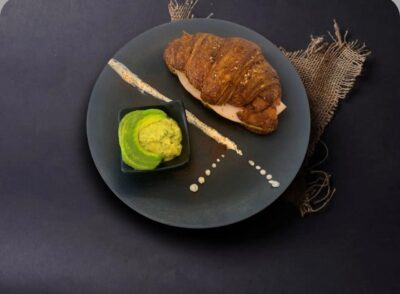 GUACAMOLE TURKEY CROISSANT